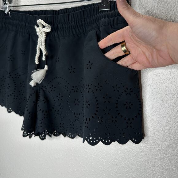 Roxy Black Floral Laser Cut Scalloped Edge Tie Waist Shorts S - Picture 5 of 14